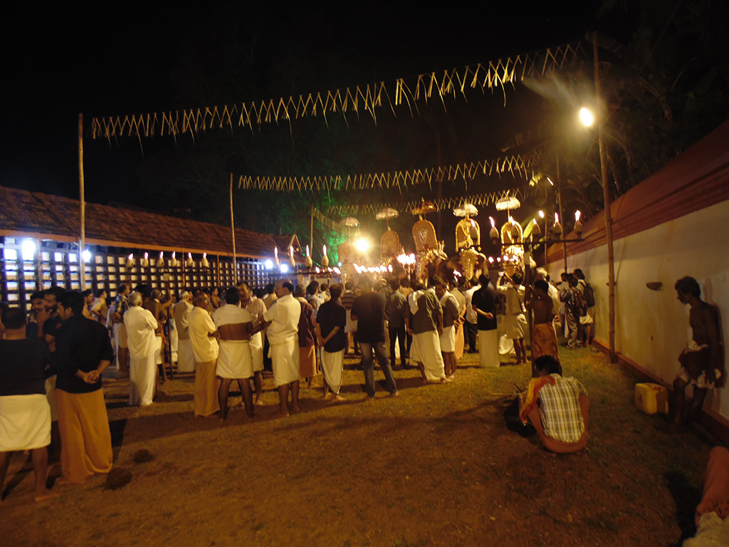 Sasthav at Edakunni Pooram 2015