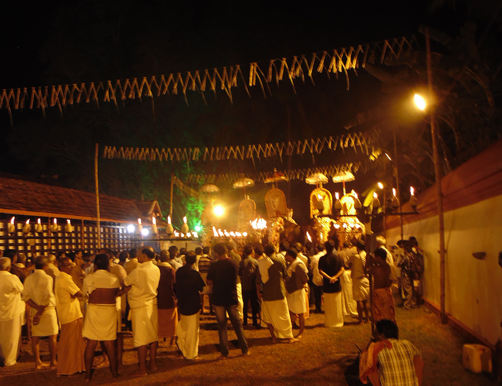 Sasthav at Edakunni Pooram 2015